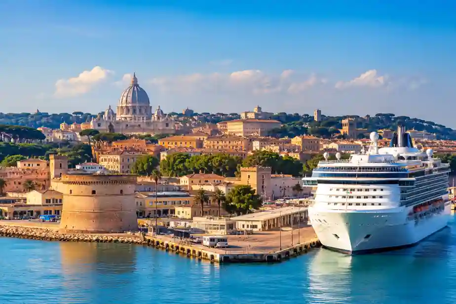 Круиз от Рим и Чивитавекия със средиземноморски круизен кораб